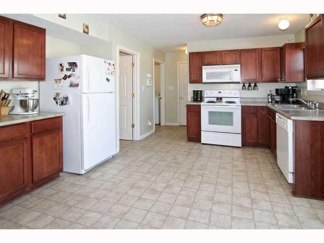 1380 Blue Ridge Lane Brownsburg, IN 46112 - Photo 4 of 12 Gallery Image 4