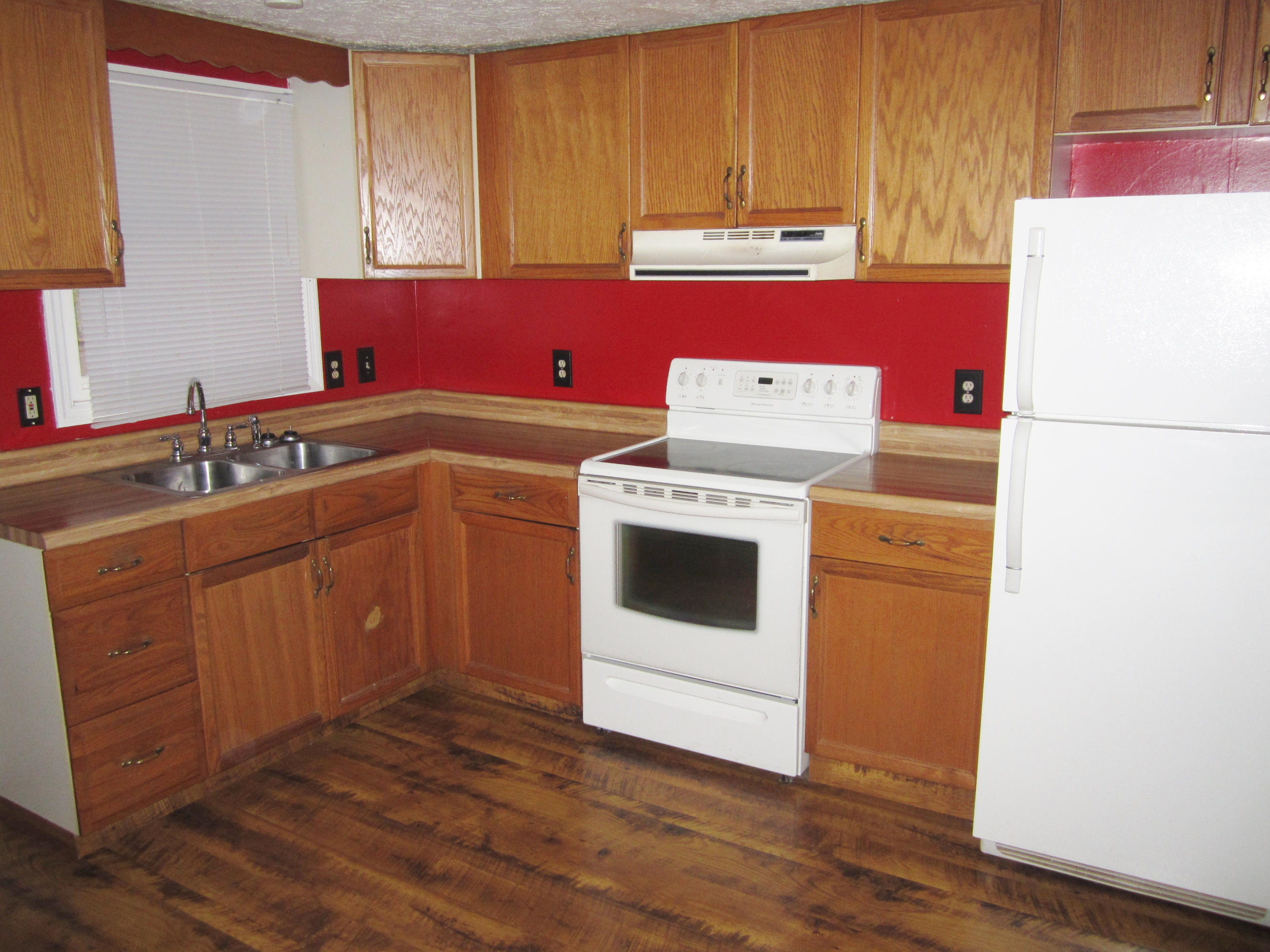 818 Fairview Road Crossville, TN 38571 - Photo 3 of 13 IMG_2243