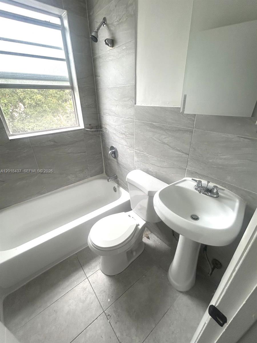 967 Southwest 5th Street, Unit 20 Miami, FL 33130 - Photo 4 of 9