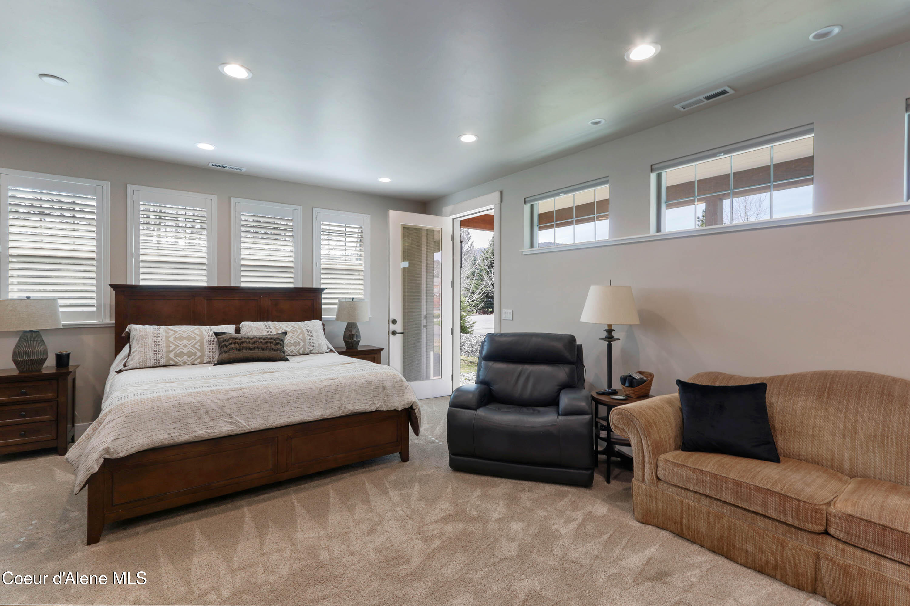 403 Slaveck Dover, ID 83825 - Photo 18 of 55 Master Suite to Covered Deck Area