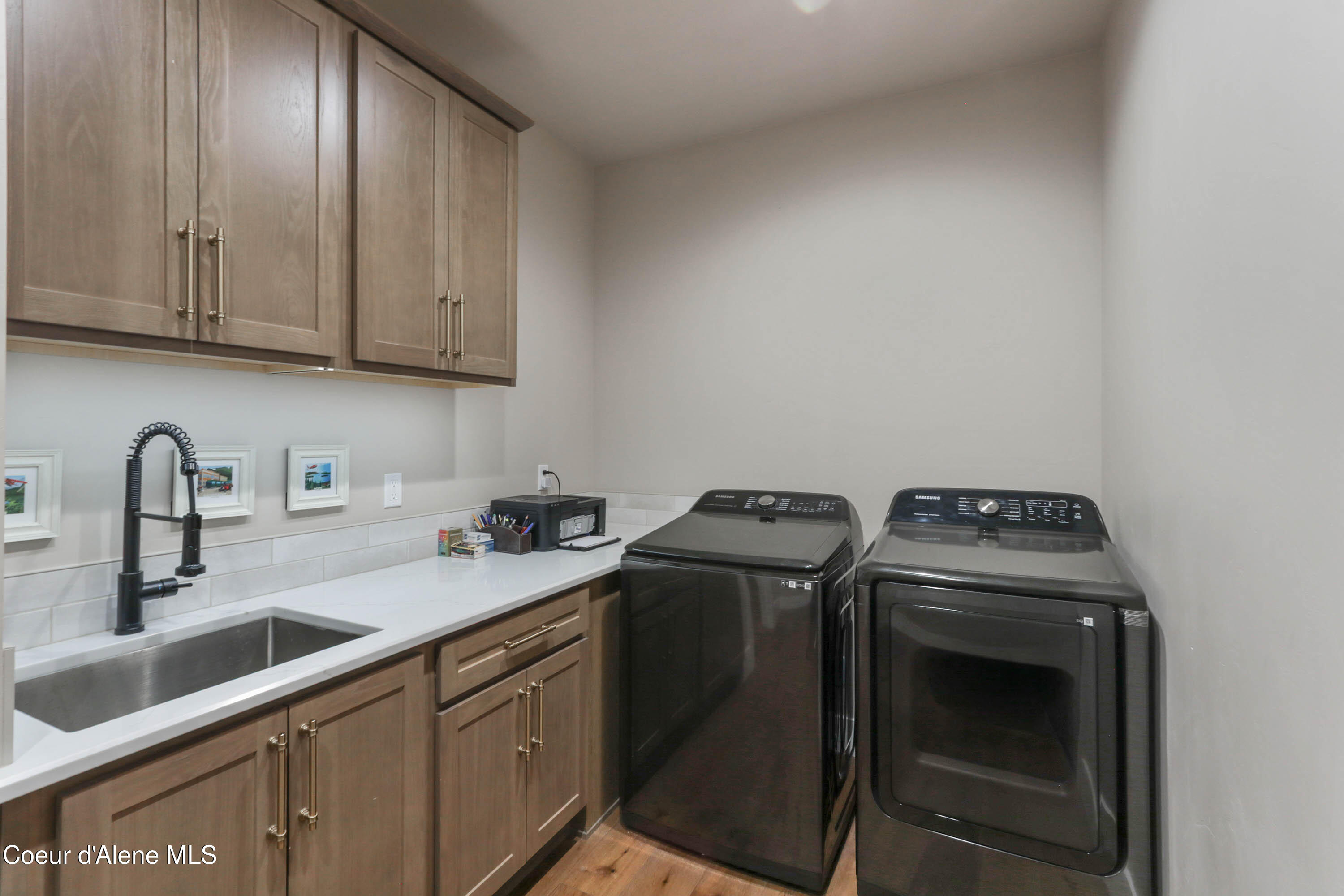 403 Slaveck Dover, ID 83825 - Photo 40 of 55 Laundry Room