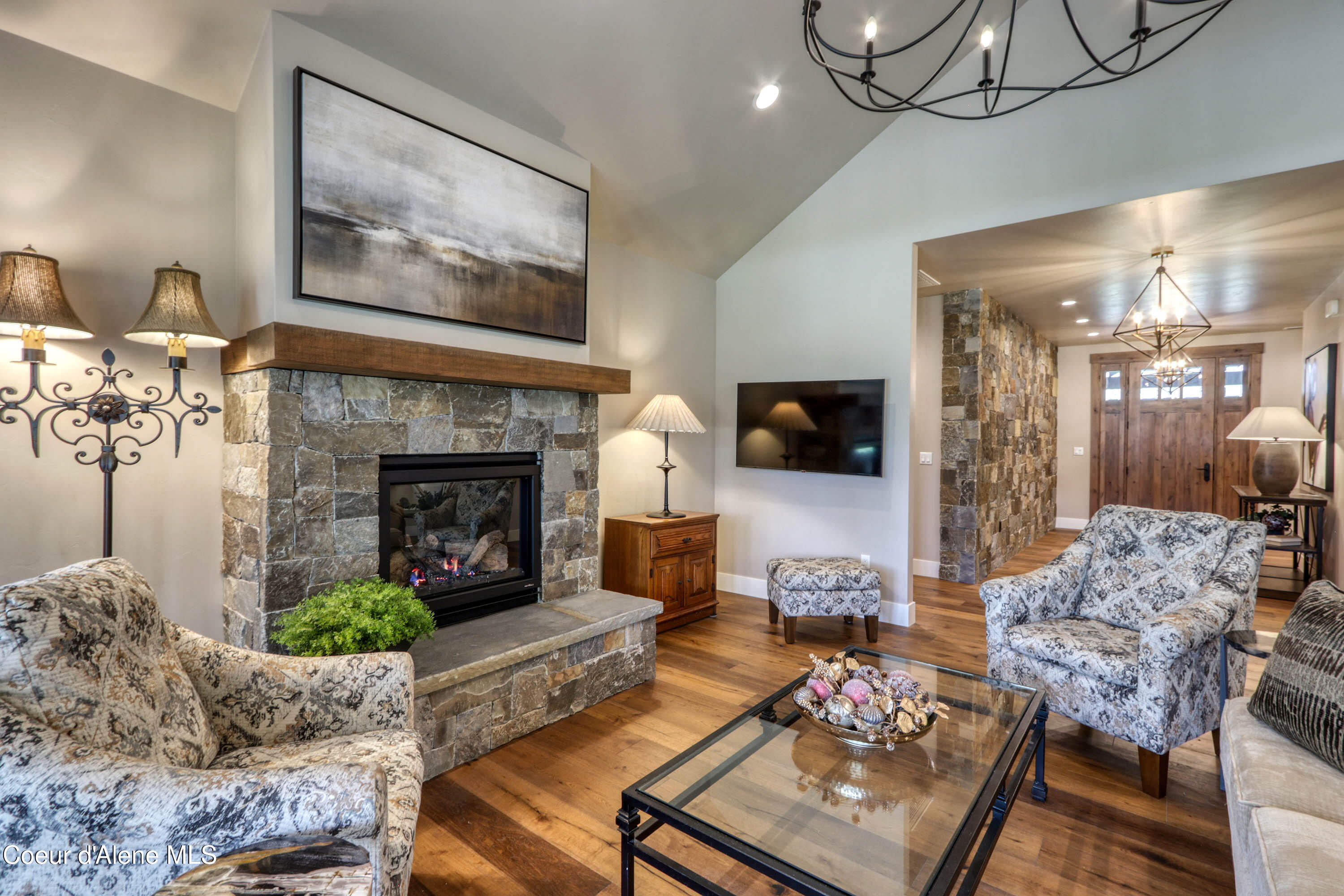 403 Slaveck Dover, ID 83825 - Photo 7 of 55 Living Area