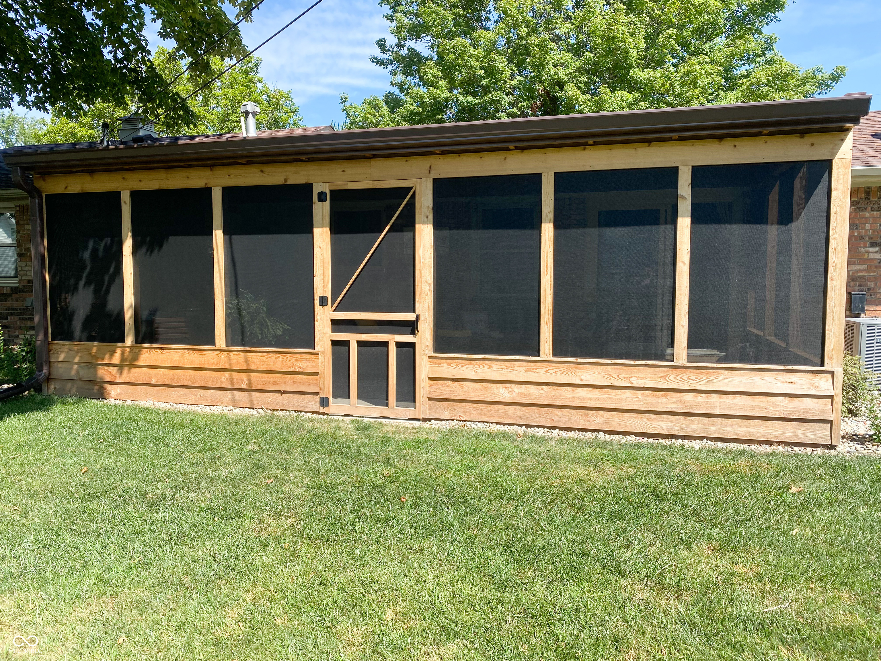 400 East Water Street Pendleton, IN 46064 - Photo 25 of 28