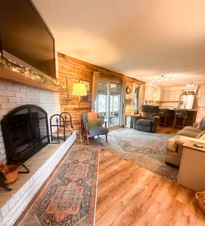 $364,900 | 400 East Water Street, Pendleton, IN 46064