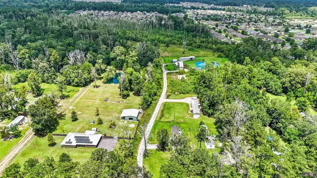 $290,000 | 13231 Hammack Road, Denham Springs, LA 70726