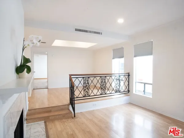 $4,995 | 1655 Selby Avenue, Unit 101, Los Angeles, CA 90024