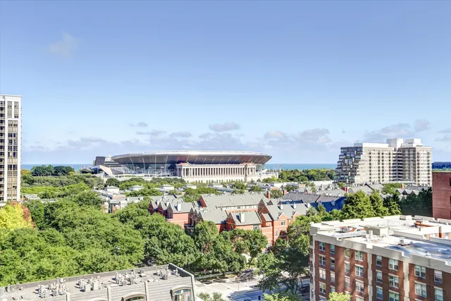 a picture of city view