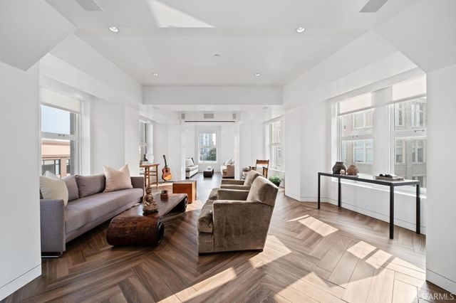 $1,050,000 | 1615 Broadway, Unit 5, Oakland, CA 94612