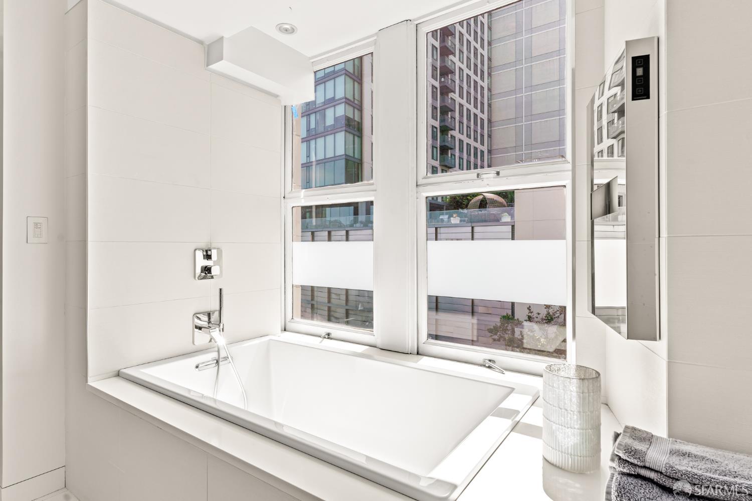 1615 Broadway, Unit 5 Oakland, CA 94612 - Photo 21 of 31