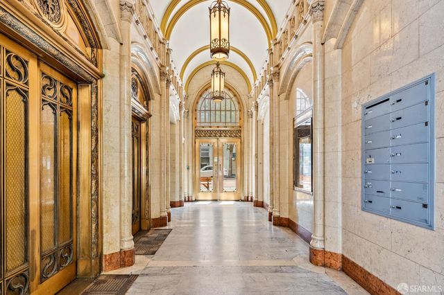 $1,050,000 | 1615 Broadway, Unit 5, Oakland, CA 94612