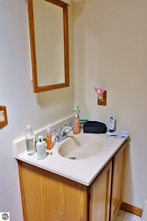 1740 South Stockman Road Mount Pleasant, MI 48858 - Photo 20 of 42 1789486-19.JPG