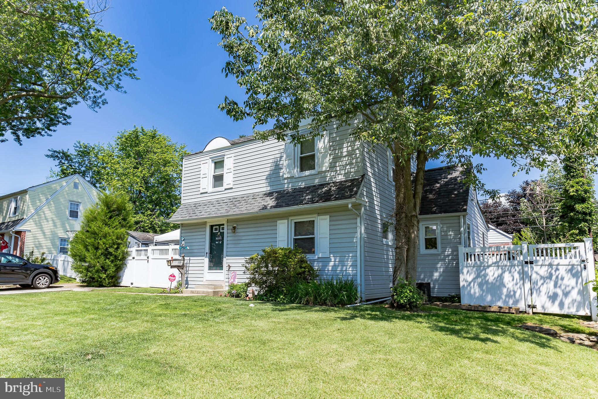 725 Thorndale Road Aldan, PA 19018 - Photo 1 of 30 725 Thorndale