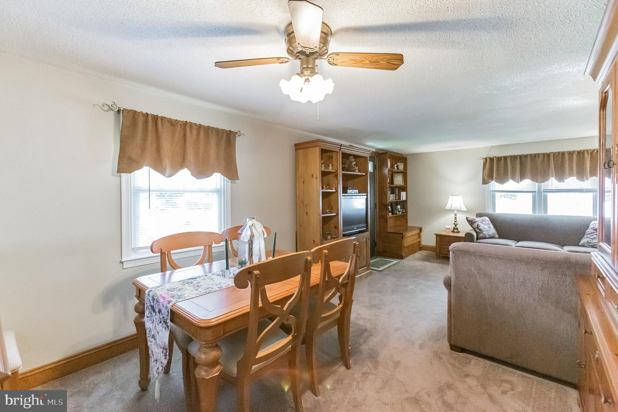 725 Thorndale Road Aldan, PA 19018 - Photo 11 of 30 Dining room
