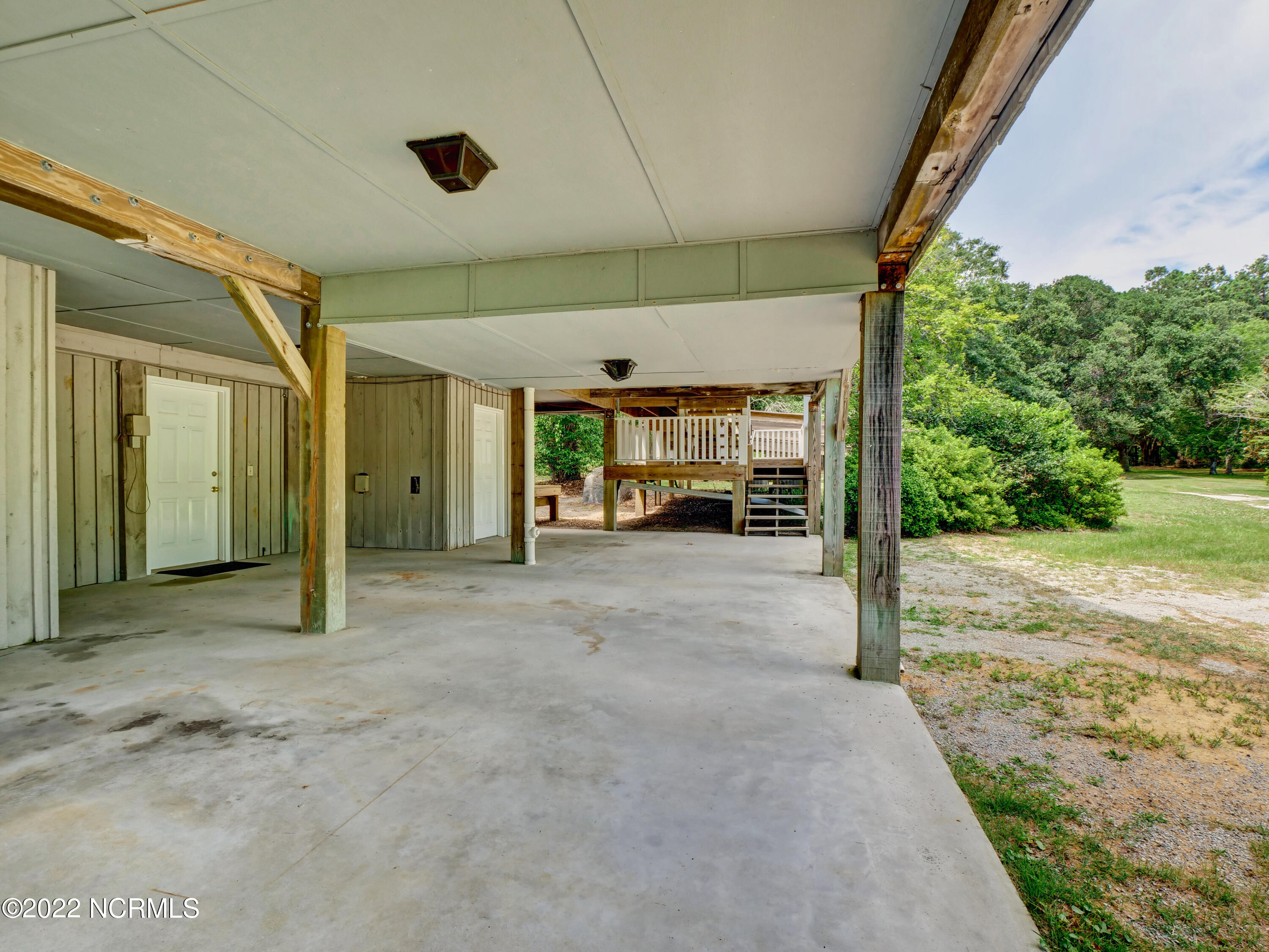 409 Cole Drive Hampstead, NC 28443 - Photo 4 of 71 003_p5733667_68_69_70_71_72_73
