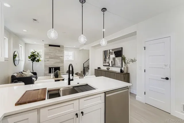 $1,195,000 | 4640 West 39th Avenue, Denver, CO 80212