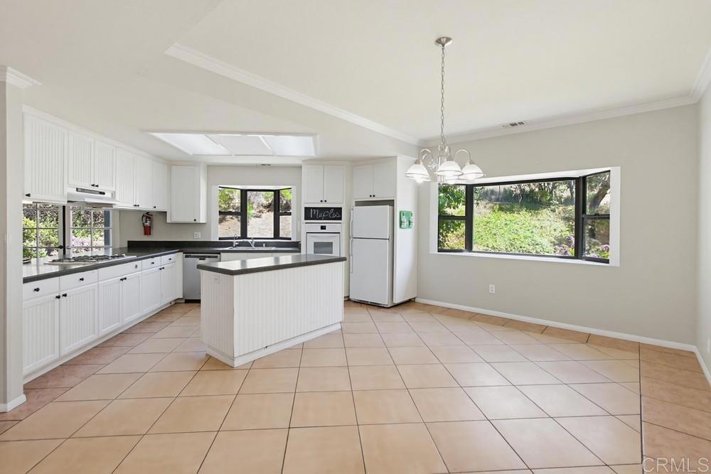 12725 Monte Vista Road Poway, CA 92064 - Photo 15 of 66