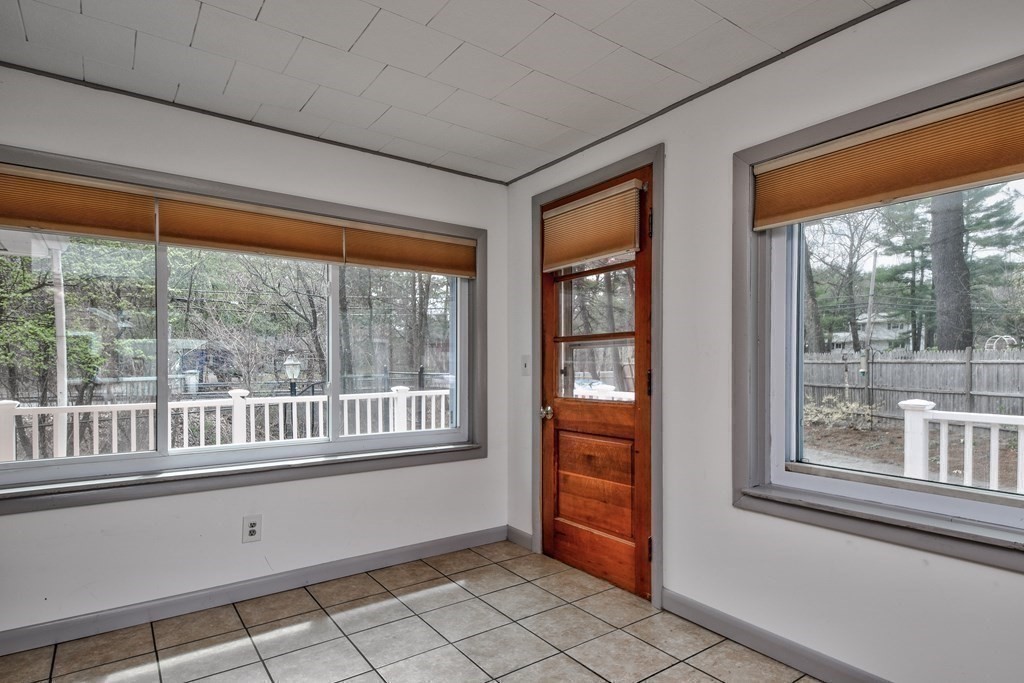 592 Main Street Hudson, MA 01749 - Photo 16 of 25 Gallery Image 16