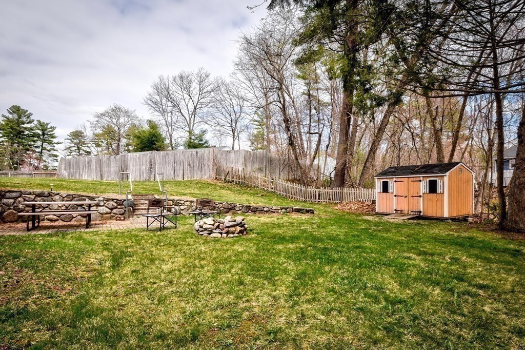 592 Main Street Hudson, MA 01749 - Photo 4 of 25 Gallery Image 4