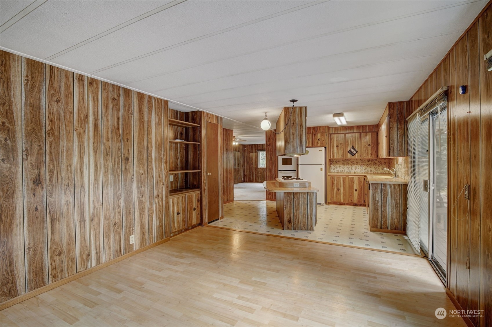 23708 Locust Way, Unit 28A Bothell, WA 98021 - Photo 15 of 40 a view of kitchen with furniture and refrigerator