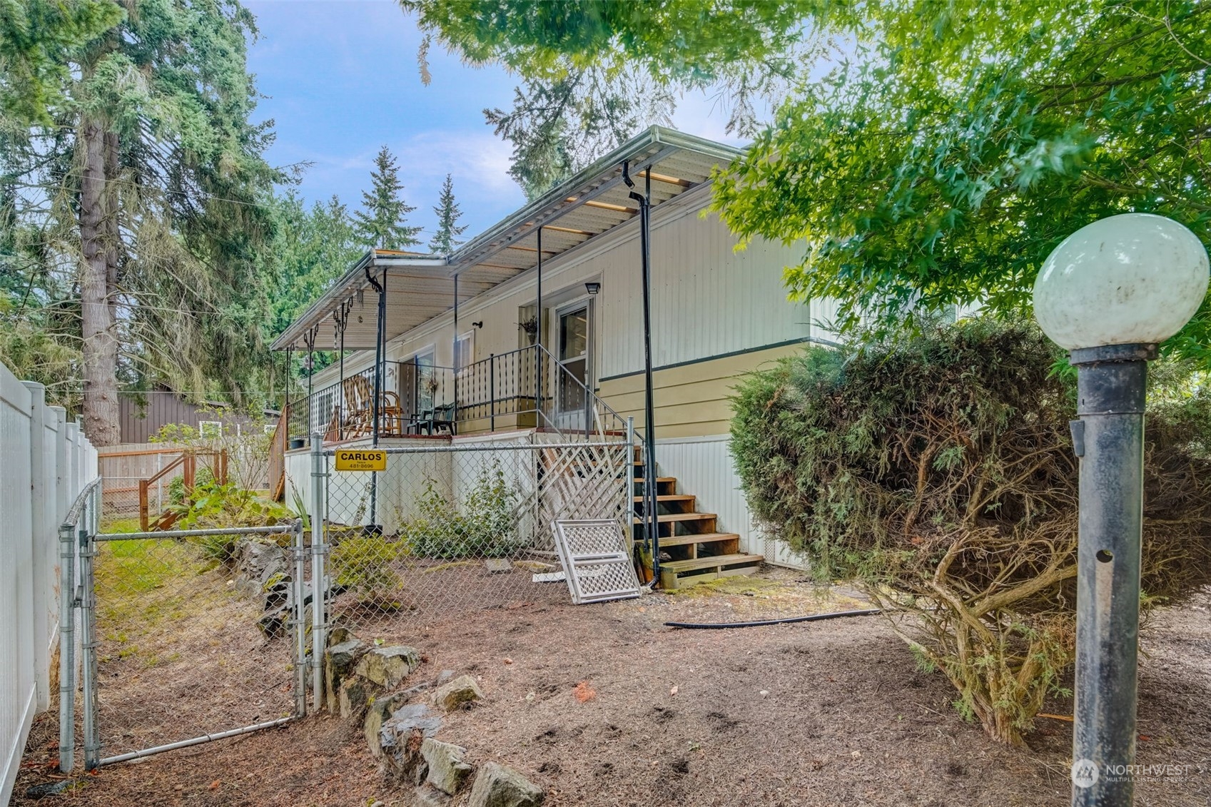 23708 Locust Way, Unit 28A Bothell, WA 98021 - Photo 28 of 40 a view of a house with backyard