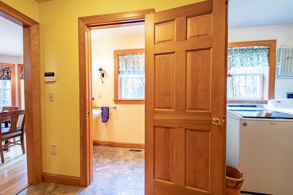 48 Easter Brook Road Lunenburg, MA 01462 - Photo 34 of 38