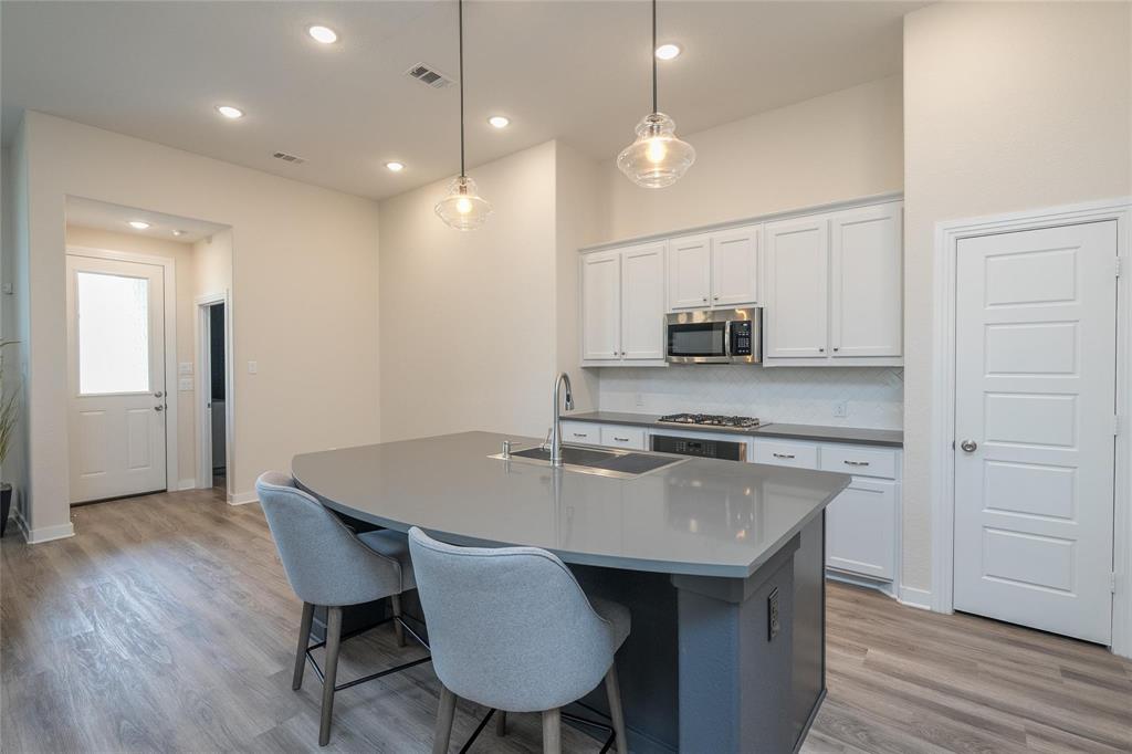 904 Nuthatch Court Argyle, TX 76226 - Photo 6 of 13