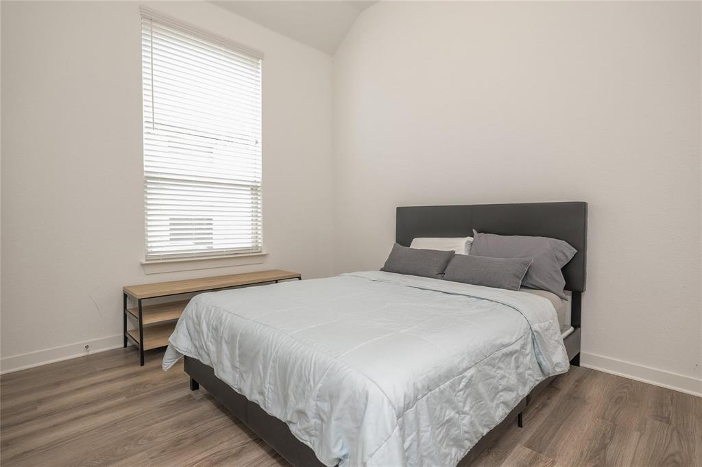 904 Nuthatch Court Argyle, TX 76226 - Photo 8 of 13