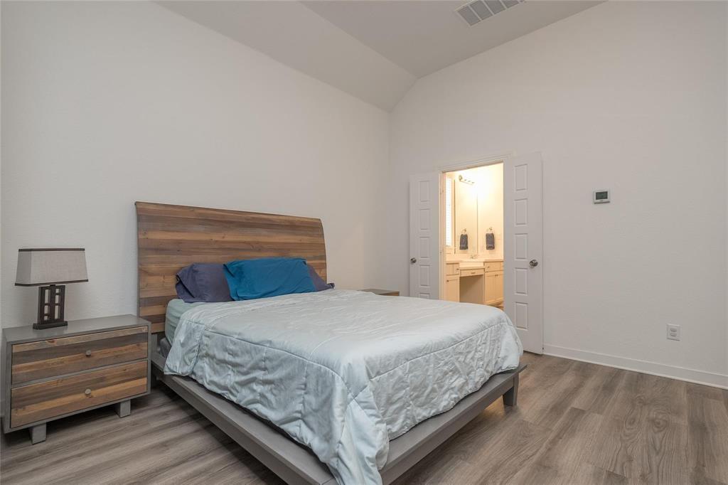 904 Nuthatch Court Argyle, TX 76226 - Photo 9 of 13