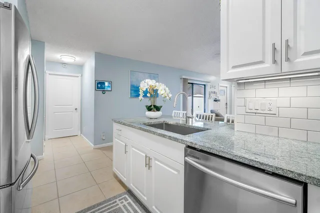 $2,500 | 1106 Hyacinth Place, Wellington, FL 33414