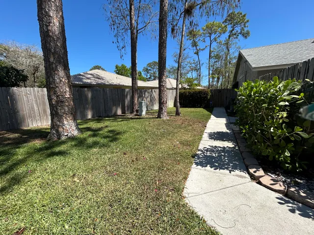 $2,500 | 1106 Hyacinth Place, Wellington, FL 33414