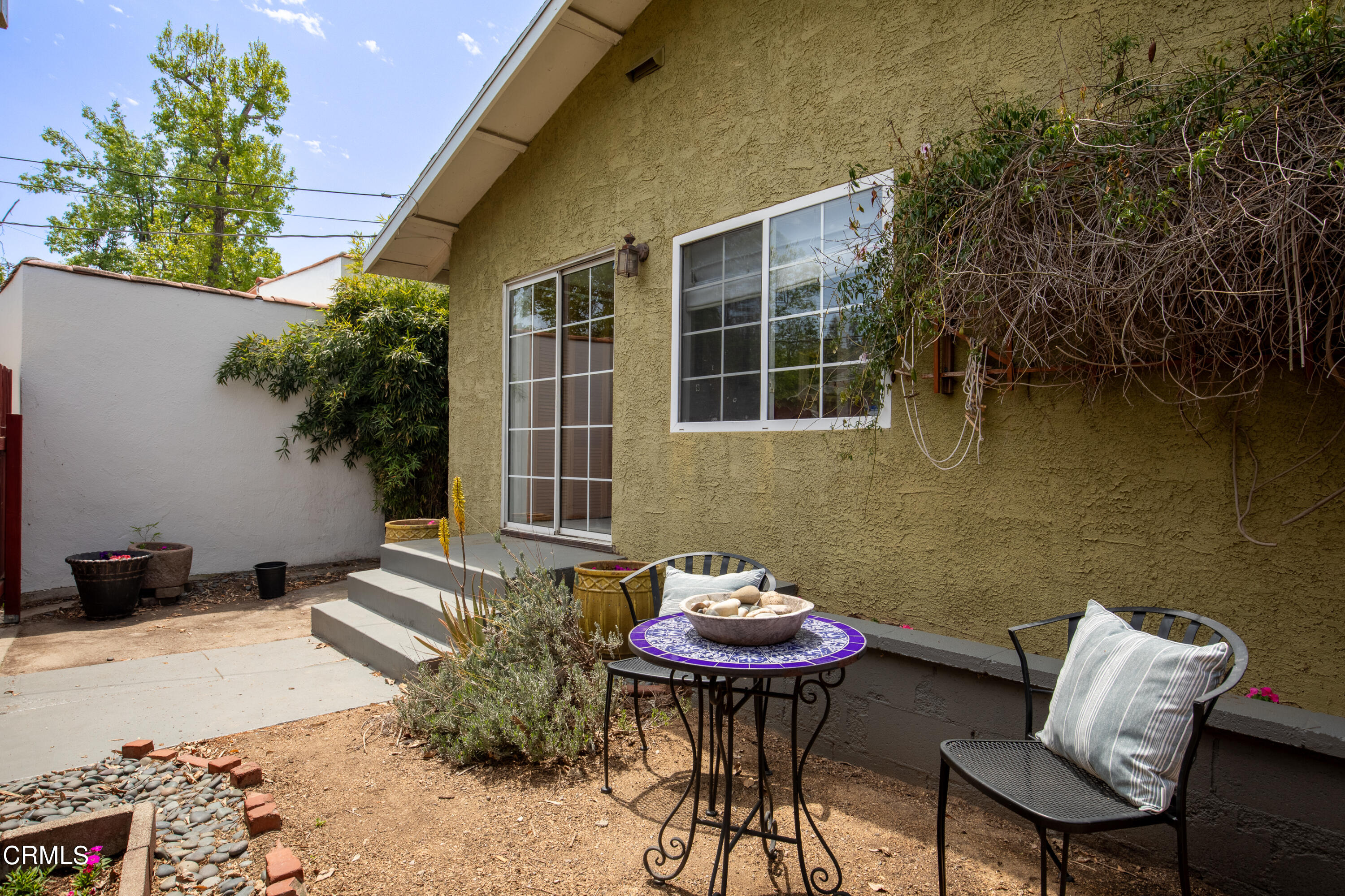 1710 North Ave 46 Eagle Rock, CA 90041 - Photo 23 of 30 a view of a outdoor seating area