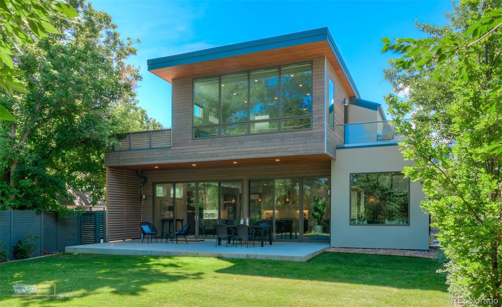 441 Arapahoe Avenue Boulder, CO 80302 - Photo 4 of 40 front view of a house with a yard