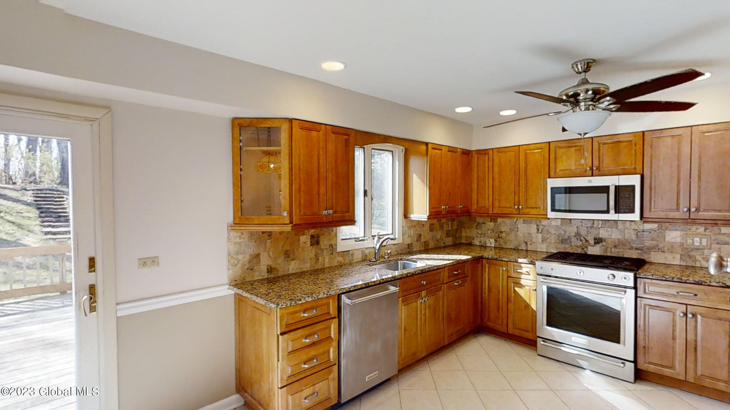 21 Maple Ridge Ballston Lake, NY 12019 - Photo 16 of 50 21-Maple-ridge-04212023_052812