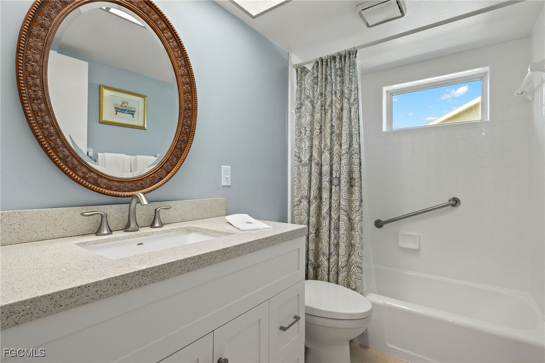673 East Rocks Drive Sanibel, FL 33957 - Photo 25 of 45