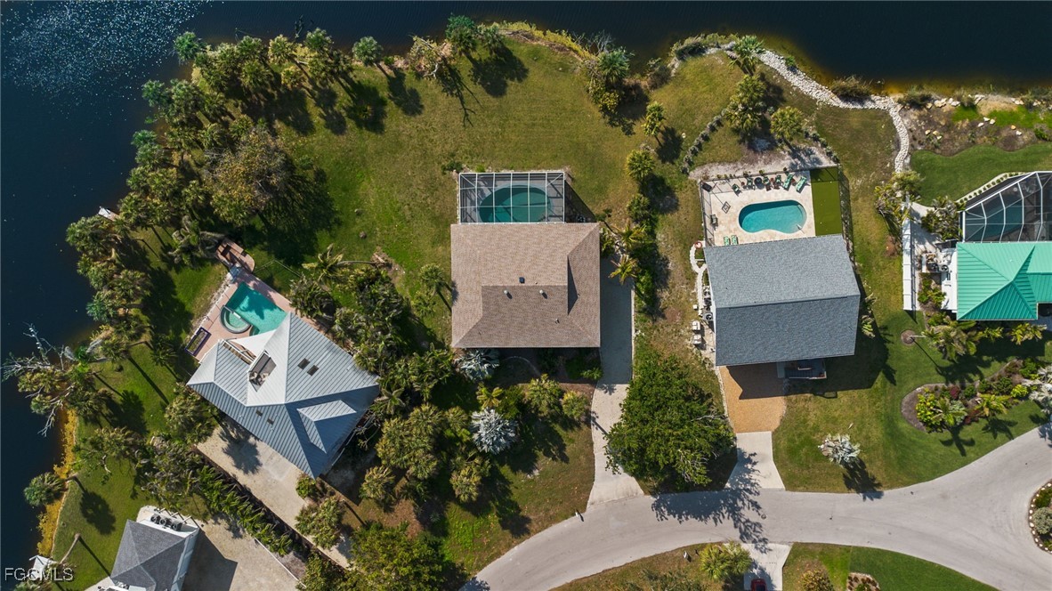 673 East Rocks Drive Sanibel, FL 33957 - Photo 39 of 45