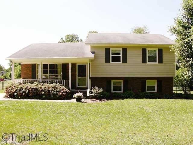 5966 Robinhood Road Pfafftown, NC 27040 - Photo 1 of 9 Exterior Front.