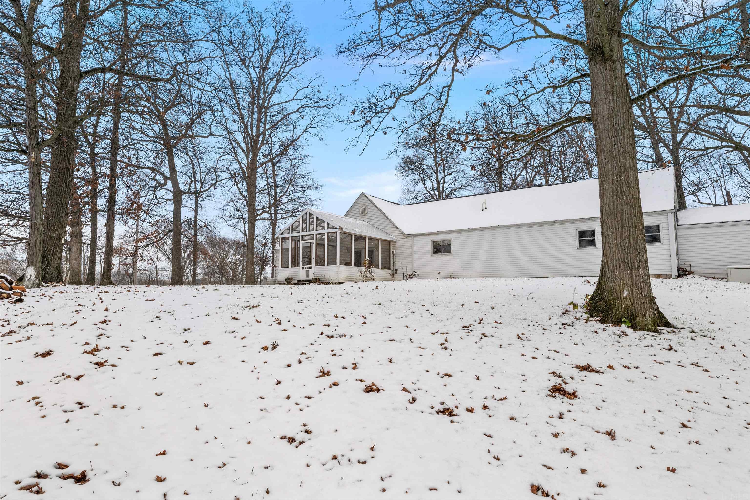 9002 Johnson Road Fort Wayne, IN 46818 - Photo 15 of 17