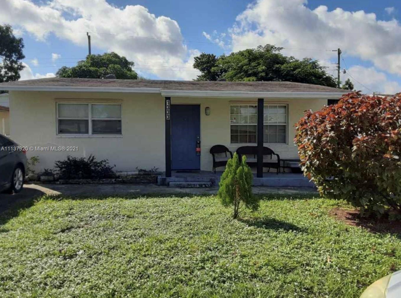 1333 West 24th Street Riviera Beach, FL 33404 - Photo 1 of 8 Gallery Image 1
