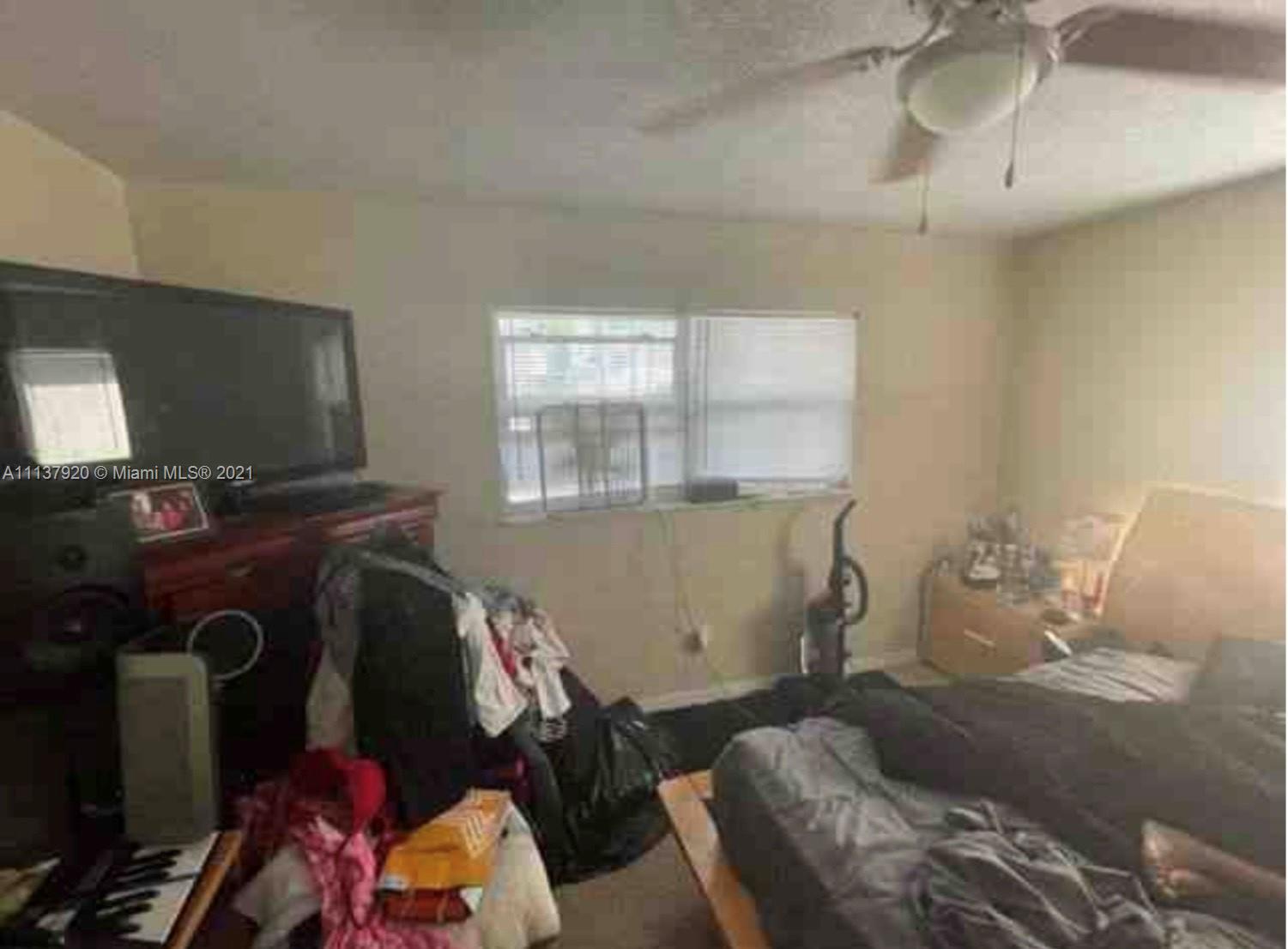 1333 West 24th Street Riviera Beach, FL 33404 - Photo 5 of 8 Gallery Image 5