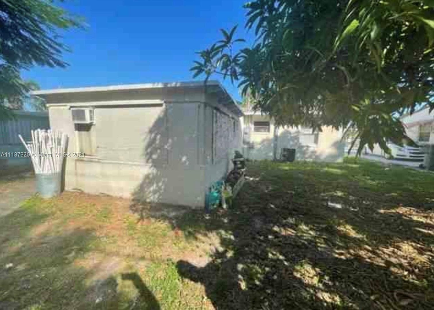 1333 West 24th Street Riviera Beach, FL 33404 - Photo 8 of 8 Gallery Image 8
