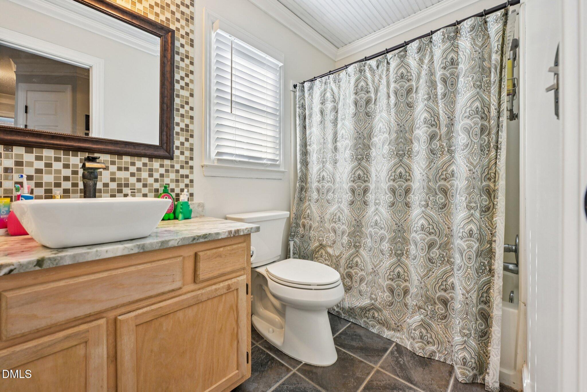 5309 Calverton Drive Raleigh, NC 27613 - Photo 19 of 25 32-web-or-mls-Calverton Dr-S1411-032