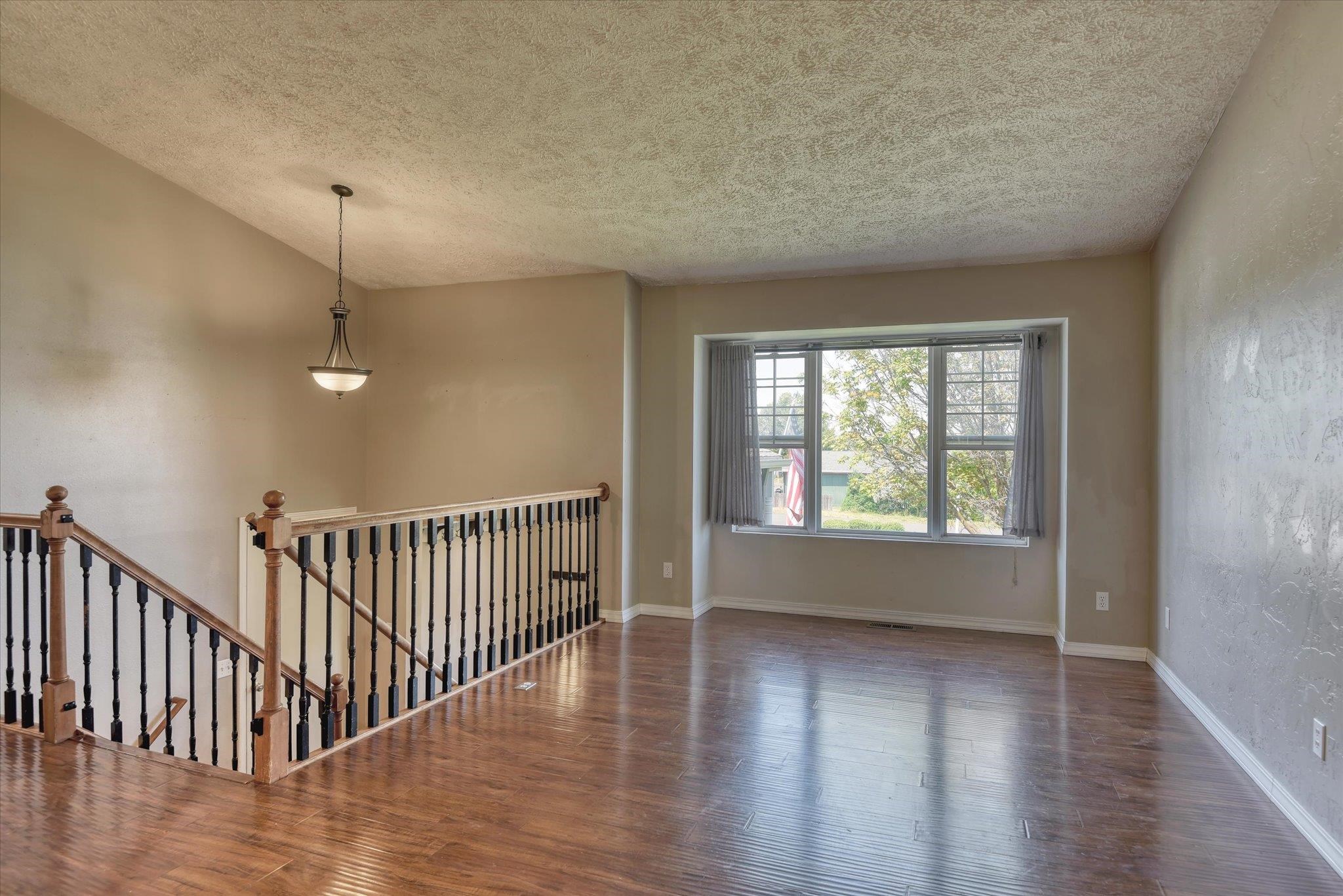 1411 Sinclair Street Davenport, WA 99122 - Photo 5 of 39