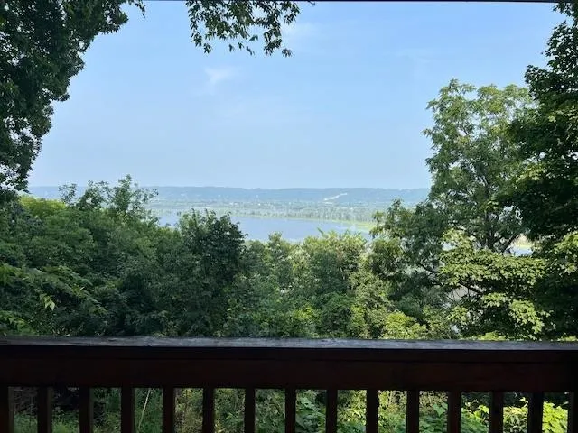 $75,000 | 164 McGregor Heights Road, Mcgregor, IA 52157