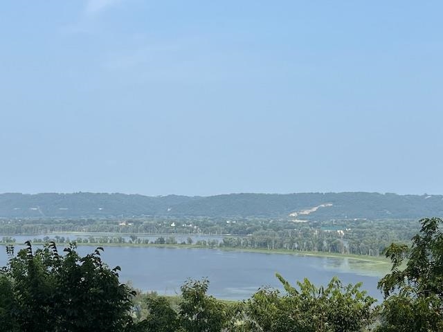 164 McGregor Heights Road Mcgregor, IA 52157 - Photo 3 of 19