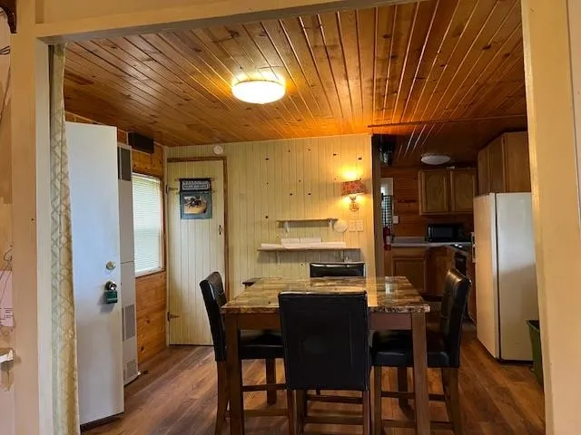 $75,000 | 164 McGregor Heights Road, Mcgregor, IA 52157