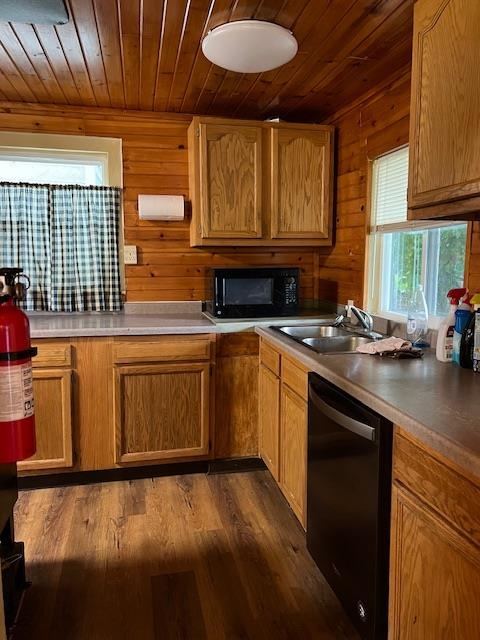 164 McGregor Heights Road Mcgregor, IA 52157 - Photo 6 of 19