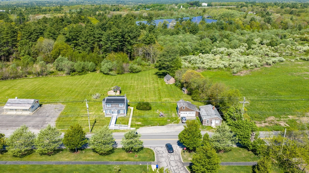 576 Faunce Corner Road Dartmouth, MA 02747 - Photo 3 of 15