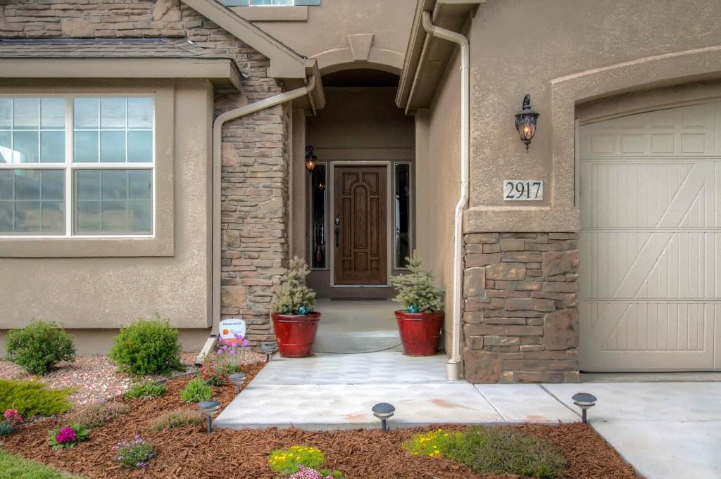 2917 Sovereign View Colorado Springs, CO 80920 - Photo 3 of 28