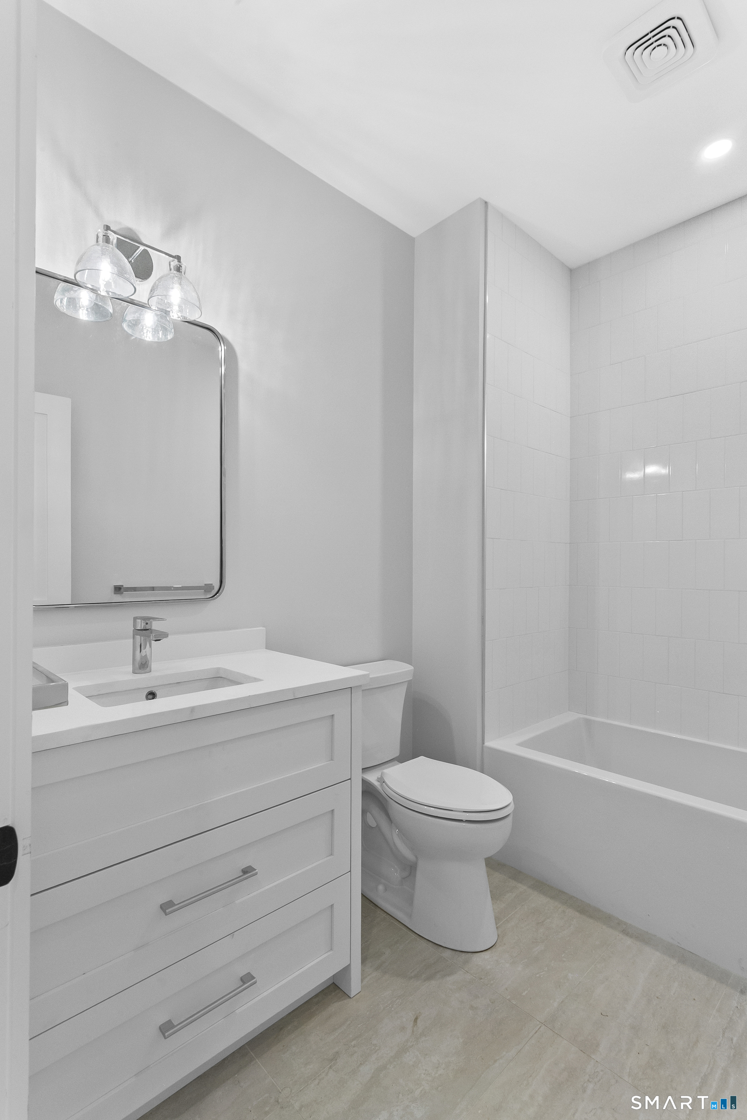 110 Porters Hill Road Trumbull, CT 06611 - Photo 34 of 39 Gallery Image 34