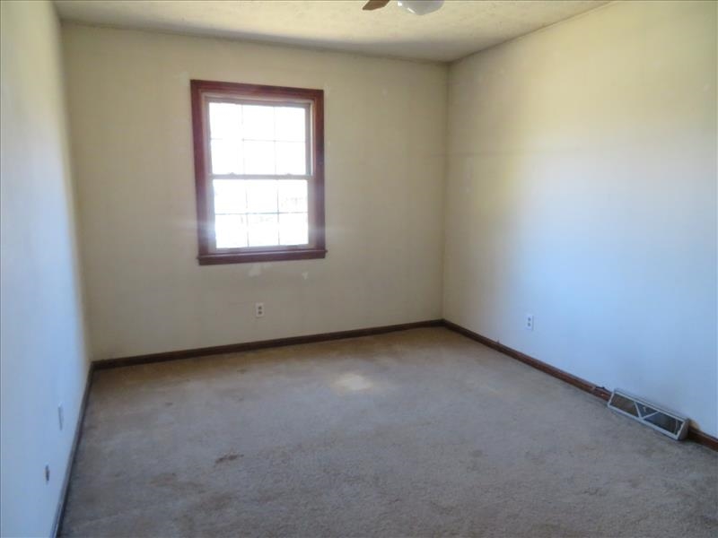 623 Turner Road Mount Vernon, IN 47620 - Photo 17 of 32 Gallery Image 17